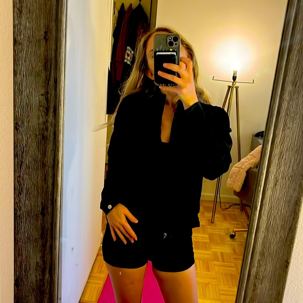 Nike Zip Up Long Sleeve Running Jacket